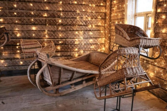 Таруса ждет гостей на выставке "Забытые истории": более 400 саней и дух русской зимы