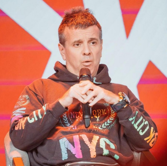 Почему Андрей Губин позволил группе "Жара" использовать его песни &mdash; объяснение артиста