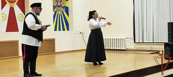 Агитбригада Росгвардии "Звёздный десант" выступила в Чкаловске при участии Петра и Марины Суховых