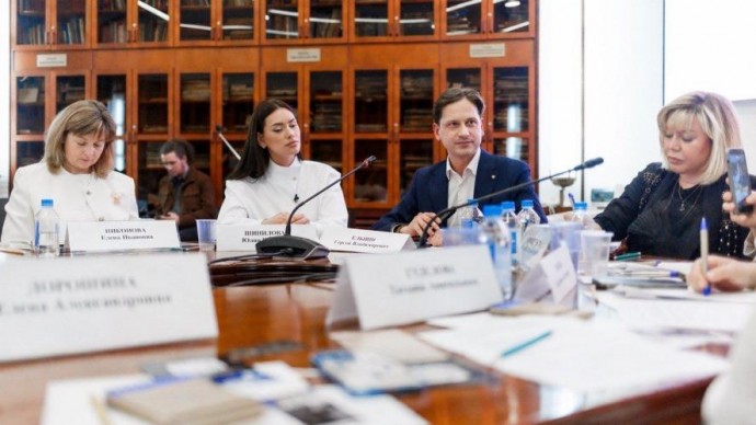 В Москве 14 апреля 2026 года прошел круглый стол о безопасности ИИ для детей